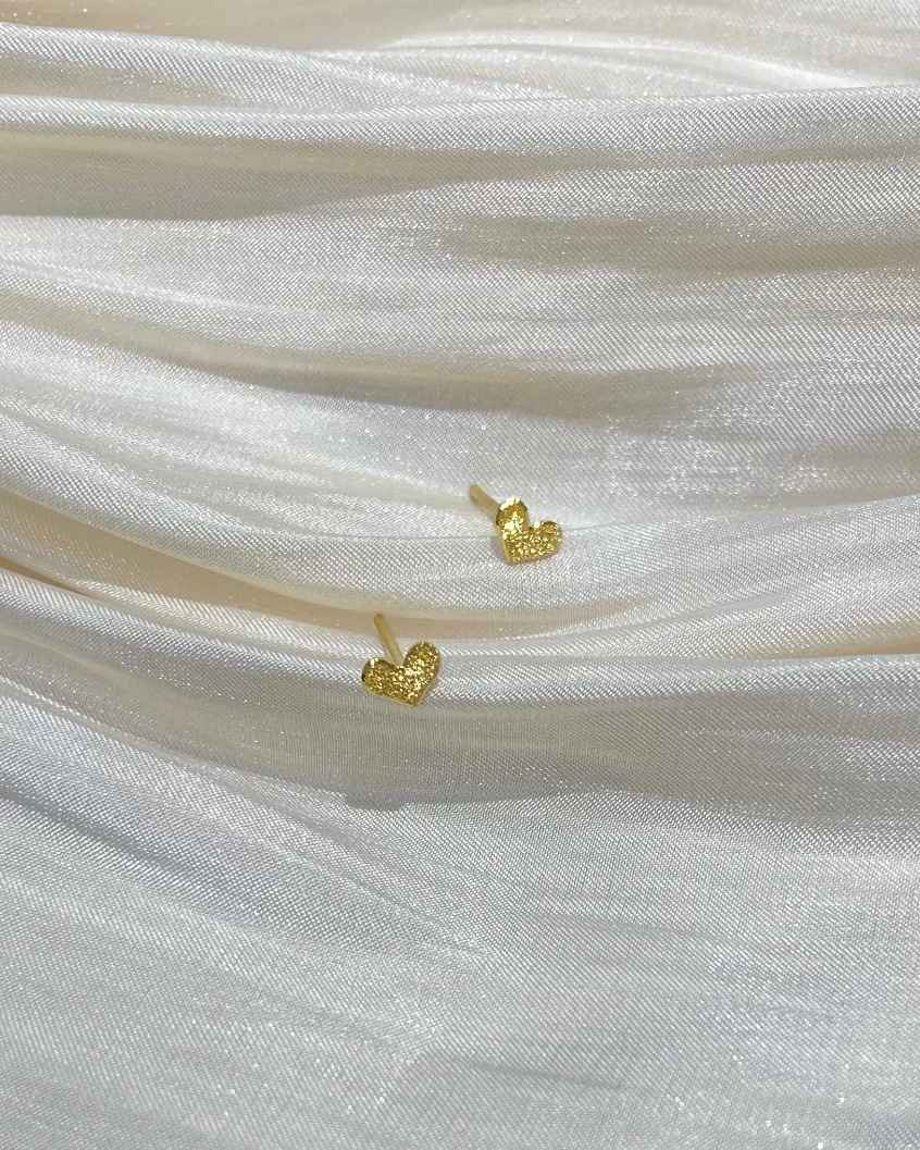 小愛心耳環