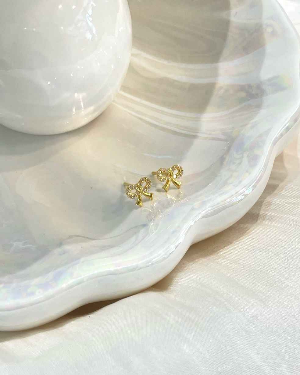鑲鑽蝴蝶結耳環