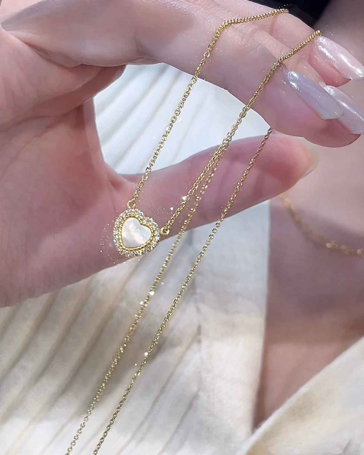 鑲鑽白貝母愛心套鍊